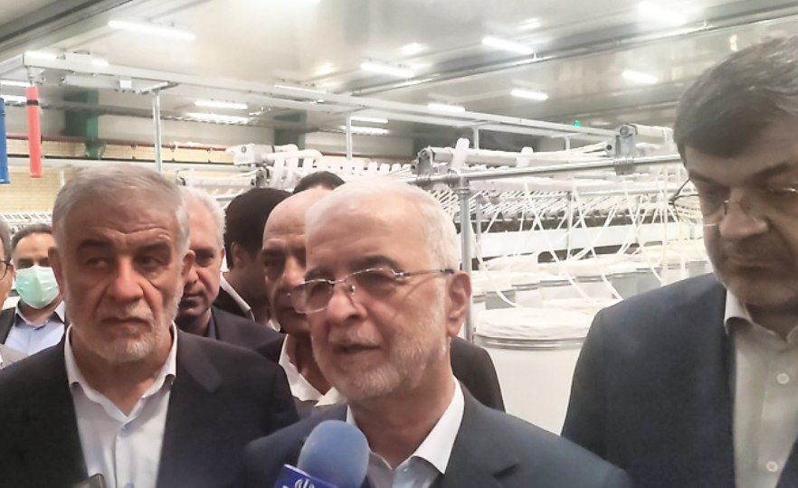 اسکندر مومنی: موانع پیش روی سرمایهگذاران را رفع کنیم اسکندر مومنی: موانع پیش روی سرمایهگذاران را رفع کنیم