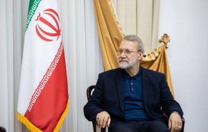 رایزنی لاریجانی با نخست وزیر قطر درباره آخرین تحولات منطقه