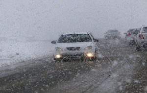 بارش برف و باران در ۲۶ استان/ انسداد ۷ محور مواصلاتی