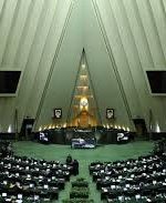 مانعی برای چسباندن عکس و پوستر برای تبلیغات نامزدها وجود ندارد