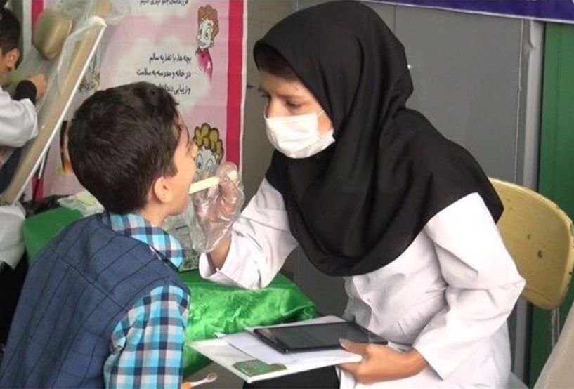کرونا خدمات فلورایدتراپی دانشآموزان را متوقف کرد کرونا خدمات فلورایدتراپی دانشآموزان را متوقف کرد