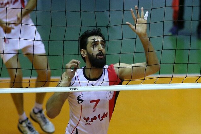فیاضی: فدراسیون والیبال با باشگاهها تعاملکند/ لیگ میتوان متمرکز شود فیاضی: فدراسیون والیبال با باشگاهها تعاملکند/ لیگ میتوان متمرکز شود