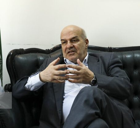 مدیریت آلودگی هوای تهران با استاندار و جلوگیری از تخلفات با دادستان است مدیریت آلودگی هوای تهران با استاندار و جلوگیری از تخلفات با دادستان است