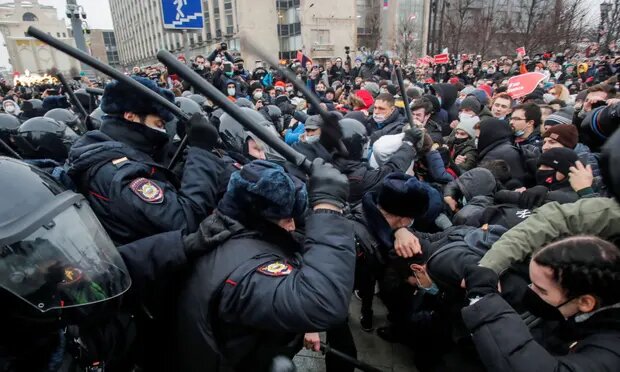 هشدار اتحادیه اروپا به روسیه درباره پیامدهای دستگیری ناوالنی و برخورد با معترضان