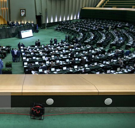 اعلام وصول طرح ممنوعیت به کارگیری افراد خارجی در باشگاههای ورزشی اعلام وصول طرح ممنوعیت به کارگیری افراد خارجی در باشگاههای ورزشی