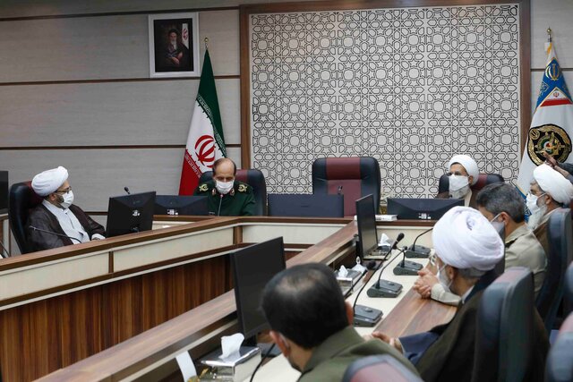 دیدار مسئولین دفتر عقیدتی سیاسی فرماندهی معظم کل قوا با رئیس سازمان عقیدتی سیاسی ارتش دیدار مسئولین دفتر عقیدتی سیاسی فرماندهی معظم کل قوا با رئیس سازمان عقیدتی سیاسی ارتش