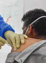 نحوه واکسیناسیون کرونا برای ایرانیان فاقد کارت ملی / افزایش سرعت واکسیناسیون در کشور از تیرماه