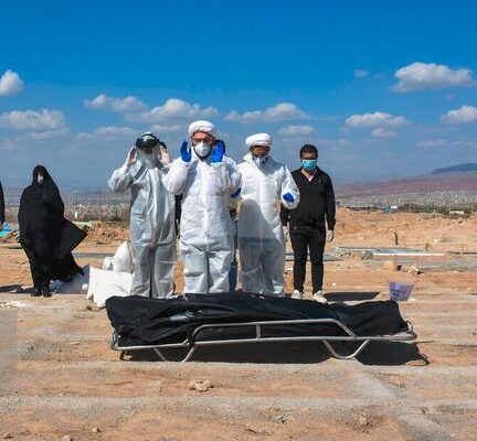 تاملی بر تنهایی خانوادههای داغدار در دوران کرونا تاملی بر تنهایی خانوادههای داغدار در دوران کرونا