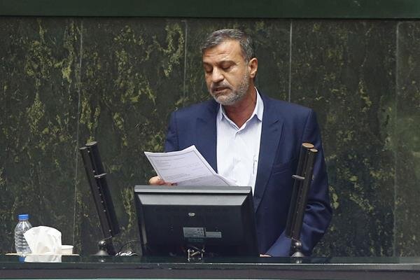 مرادی: کاندیداها با وعدههای بدون پشتوانه به دنبال کسب رای مردم نباشند مرادی: کاندیداها با وعدههای بدون پشتوانه به دنبال کسب رای مردم نباشند