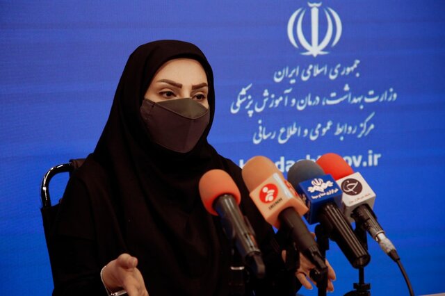پاسخ دبیر کمیته علمی کرونا به ادعای مغناطیسی شدن بدن پس از تزریق واکسن پاسخ دبیر کمیته علمی کرونا به ادعای مغناطیسی شدن بدن پس از تزریق واکسن