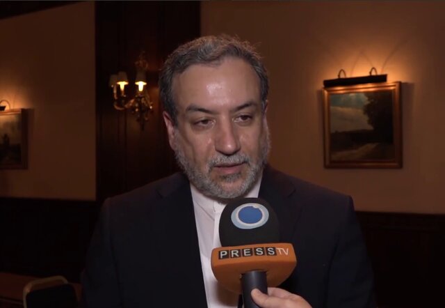 عراقچی: زمان آن است که آمریکا و اروپاییها تصمیمات سخت خود را بگیرند عراقچی: زمان آن است که آمریکا و اروپاییها تصمیمات سخت خود را بگیرند
