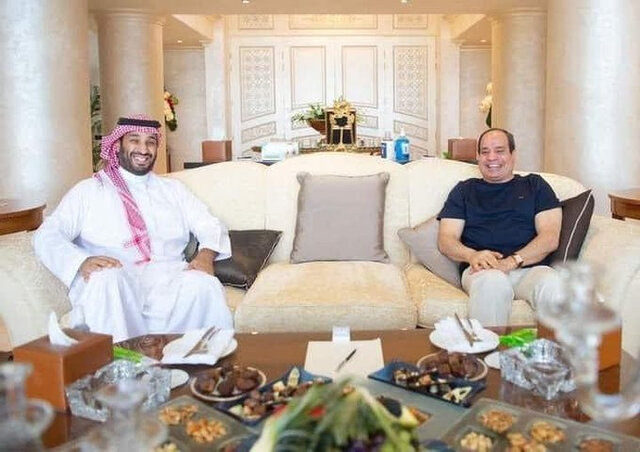 در نشست اخیر سیسی و بن سلمان چه گذشت؟ در نشست اخیر سیسی و بن سلمان چه گذشت؟