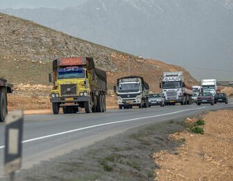 پایان حواشی واردات کامیون های کارکرده/ گمرک و وزارت راه توافق کردند پایان حواشی واردات کامیون های کارکرده/ گمرک و وزارت راه توافق کردند