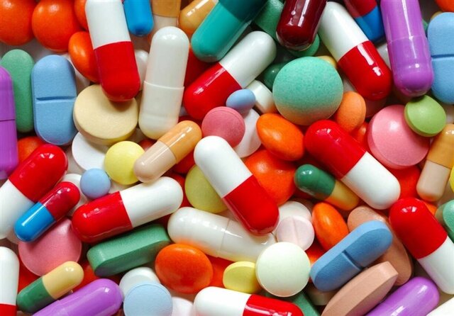 تعیین تکلیف داروهای بدون مجوز دپو شده با مذاکره وزرا تعیین تکلیف داروهای بدون مجوز دپو شده با مذاکره وزرا