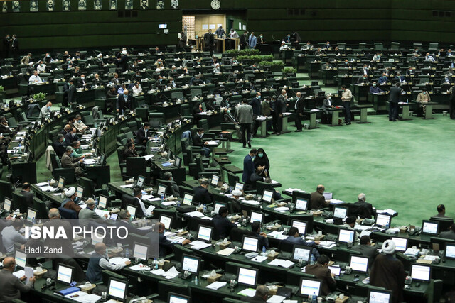اعتبارنامه ۶ نماینده میان دورهای مجلس یازدهم تصویب شد اعتبارنامه ۶ نماینده میان دورهای مجلس یازدهم تصویب شد