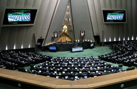 جلسه علنی مجلس برای بررسی صلاحیت وزرای پیشنهادی آغاز شد جلسه علنی مجلس برای بررسی صلاحیت وزرای پیشنهادی آغاز شد