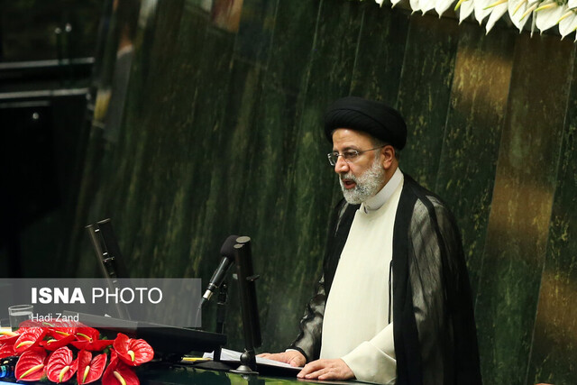 لیست وزرای پیشنهادی فردا تقدیم مجلس می شود لیست وزرای پیشنهادی فردا تقدیم مجلس می شود