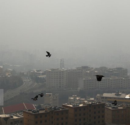 مقابله با آلودگی هوای تهران نیازمند تعامل تمام دستگاه‌ها/ رصد روزانه سوخت مصرفی واحدهای صنعتی