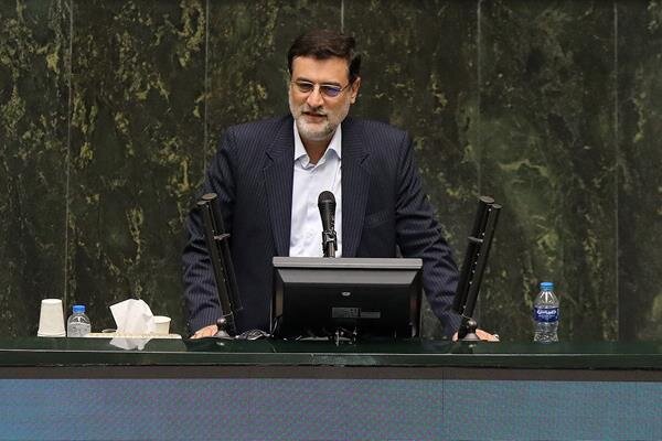 مجلس با استعفای قاضی زاده هاشمی موافقت کرد مجلس با استعفای قاضی زاده هاشمی موافقت کرد