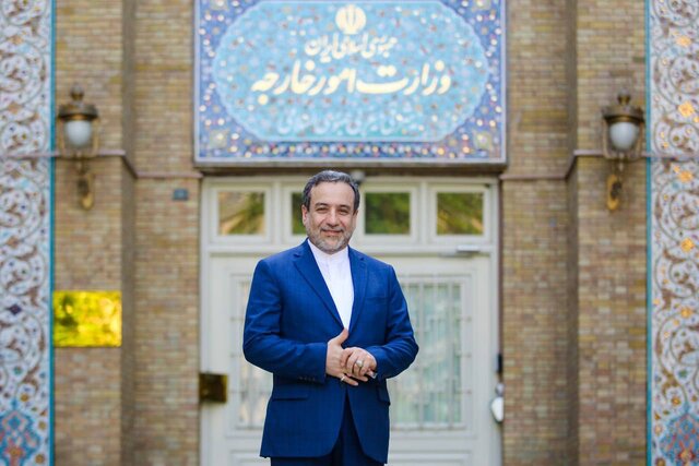 عراقچی: در کسوت یک دیپلمات تا واپسین دم حیات در خدمت وطنم خواهم بود عراقچی: در کسوت یک دیپلمات تا واپسین دم حیات در خدمت وطنم خواهم بود