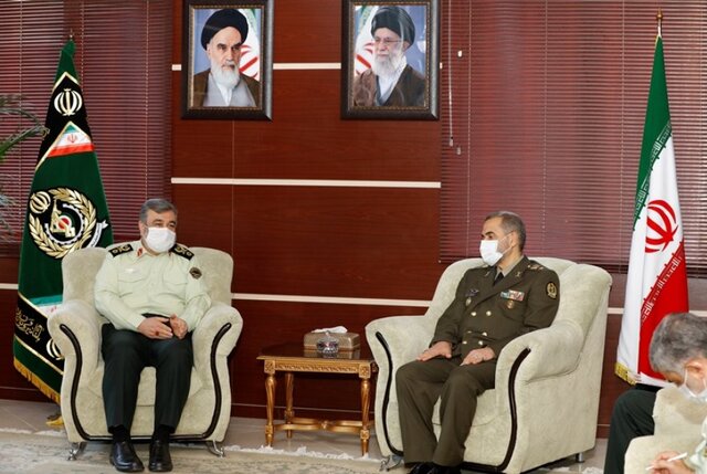 آغاز فصل جدید در گسترش روابط وزارت دفاع با نیروی انتظامی آغاز فصل جدید در گسترش روابط وزارت دفاع با نیروی انتظامی