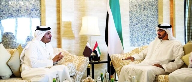 دیدار محمد بن زاید با وزیر خارجه قطر در ابوظبی برای اولین بار از سال ۲۰۱۷ دیدار محمد بن زاید با وزیر خارجه قطر در ابوظبی برای اولین بار از سال ۲۰۱۷