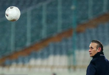 گلمحمدی: ادعای پرسپولیسی بودن دارند اما منتظر باخت ما هستند/ از بازیکنان نه، از من انتقاد کنید گلمحمدی: ادعای پرسپولیسی بودن دارند اما منتظر باخت ما هستند/ از بازیکنان نه، از من انتقاد کنید