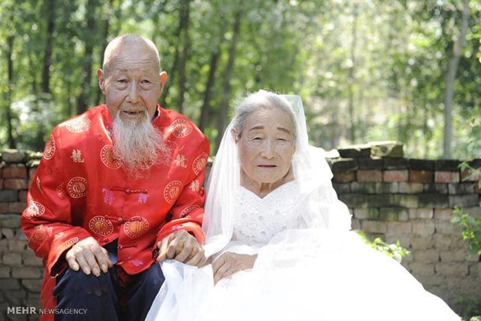 یک زوج صد ساله چینی هشتادمین سالگرد ازدواج خود را جشن گرفتند (IC)