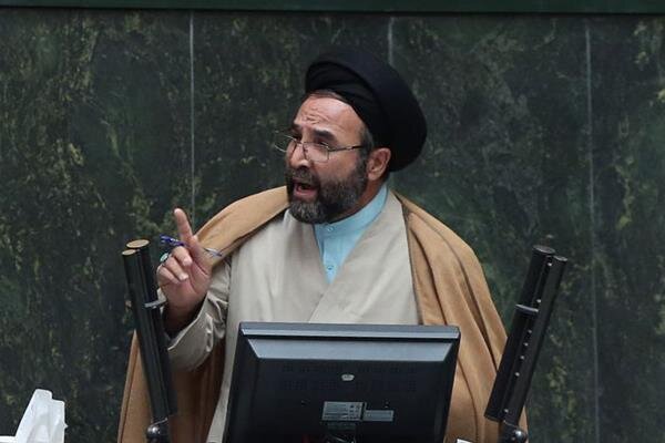 ذاکر: مشکل بیکاری جوانان با گفتار درمانی و آمار دادن درست نمیشود ذاکر: مشکل بیکاری جوانان با گفتار درمانی و آمار دادن درست نمیشود