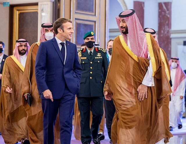 ماکرون طرح فرانسه و عربستان برای حل بحران ریاض و بیروت را اعلام کرد