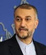 روایت وزیر خارجه از حضور دیپلمات‌های زن ایرانی در دیدارهای اخیر با هیئت طالبان در تهران