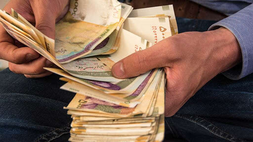 احتمال افزایش ۶۰ درصدی حداقل دستمزد کارگران احتمال افزایش ۶۰ درصدی حداقل دستمزد کارگران