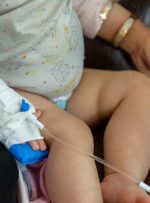 افزایش چشمگیر ابتلای کودکان به کرونا / مراجعه حجم وسیع خانواده‌ها