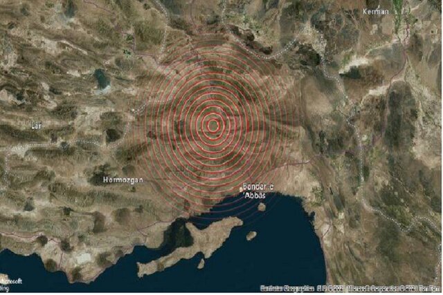 استان فارس با زلزله ۴.۳ لرزید/ثبت ۵ زلزله با بزرگای بیش از ۲.۵ در خوزستان