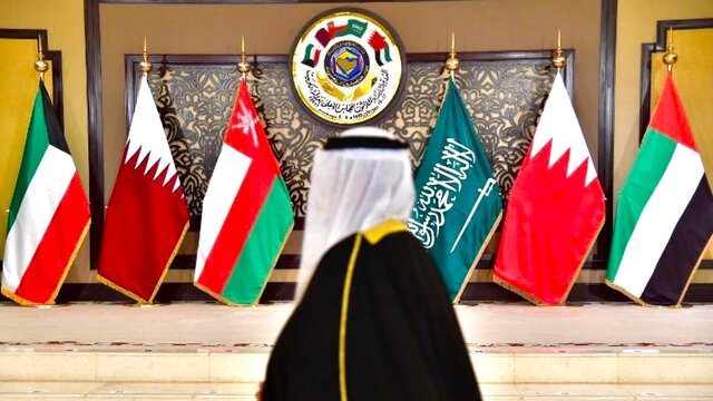 علت روی آوردن کشورهای عربی به ایران از دید سیانان علت روی آوردن کشورهای عربی به ایران از دید سیانان