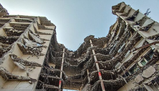 شناسایی مقصران علل ریزش ساختمان متروپل در کمیسیون عمران شناسایی مقصران علل ریزش ساختمان متروپل در کمیسیون عمران
