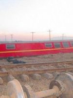 خروج قطار طبس – یزد از ریل/افزایش تعداد فوتی ها به ۲۱ نفر/حضور وزیر کشور در محل حادثه