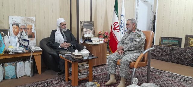 استان کردستان هدف راهبردی دشمنان کشور است استان کردستان هدف راهبردی دشمنان کشور است