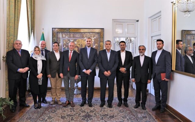 امیر عبداللهیان: ایران هیچگونه محدودیتی برای توسعه مناسبات با کرواسی ندارد امیر عبداللهیان: ایران هیچگونه محدودیتی برای توسعه مناسبات با کرواسی ندارد