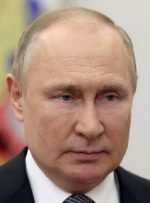 پوتین: روسیه با همه گروه‌های سیاسی افغانستان در ارتباط است
