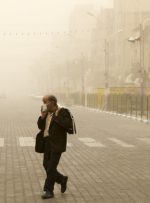 در زمان آلودگی هوا با گردوغبار، چه بخوریم تا کمتر آسیب ببینیم؟