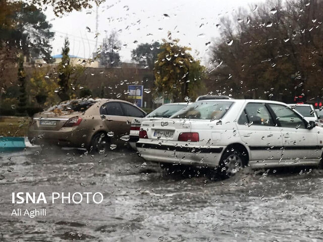 تداوم رگبارهای موسمی در ۱۲ استان/ آمادهباش به دستگاههای اجرایی تداوم رگبارهای موسمی در ۱۲ استان/ آمادهباش به دستگاههای اجرایی
