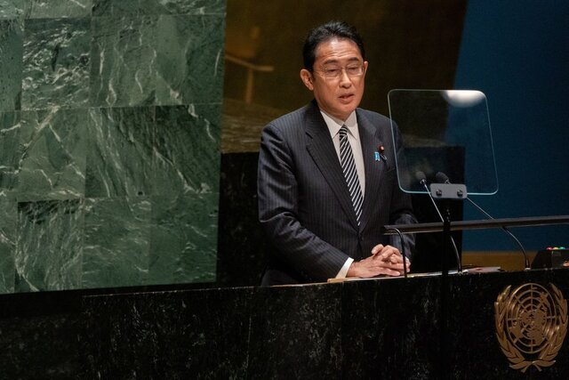 نخست‌وزیر ژاپن در اندیشه تغییر وزیر دفاع