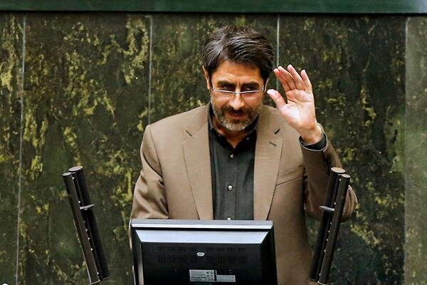 شکایت نیروی انتظامی از نمایندگان به دلیل انتقاد از گشت ارشاد یک بدعت است شکایت نیروی انتظامی از نمایندگان به دلیل انتقاد از گشت ارشاد یک بدعت است