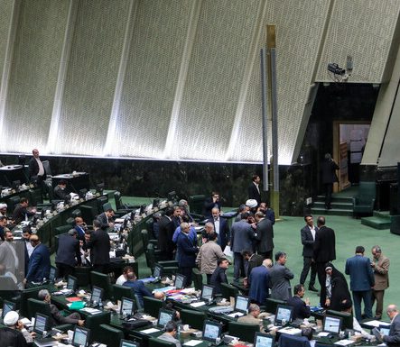 فردا؛ بررسی شکایت نیروی انتظامی از ۴ نماینده مجلس فردا؛ بررسی شکایت نیروی انتظامی از ۴ نماینده مجلس