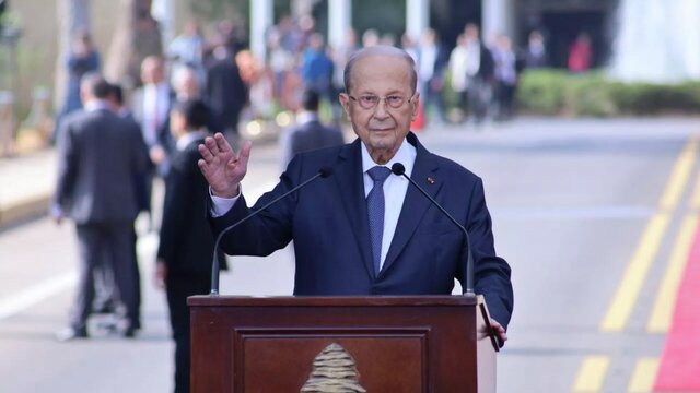 میشل عون با فرمان استعفای دولت لبنان به کار خود پایان داد / میقاتی: به کار ادامه میدهم میشل عون با فرمان استعفای دولت لبنان به کار خود پایان داد / میقاتی: به کار ادامه میدهم
