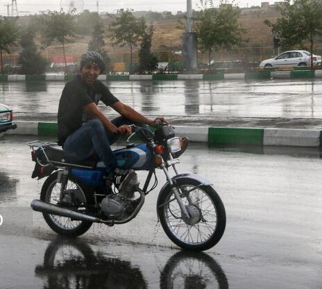 موتورسواری در روزهای بارانی ممنوع است/ اعلام پرتصادفترین روزهای سال موتورسواری در روزهای بارانی ممنوع است/ اعلام پرتصادفترین روزهای سال