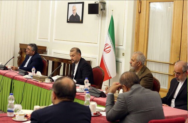 نشست وزیر خارجه با رؤسا و نایب رئیسان گروه‌های دوستی مجلس با سایر کشورها