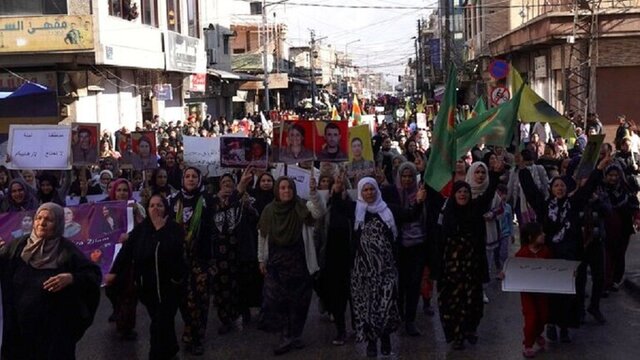 تظاهرات هزاران تن در محکوم کردن حملات ترکیه در شمال شرق سوریه