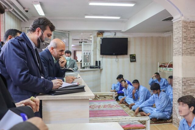 تعدادی از بازداشتیهای زیر ۱۸ سال ناآرامیهای اخیر آزاد شدند تعدادی از بازداشتیهای زیر ۱۸ سال ناآرامیهای اخیر آزاد شدند
